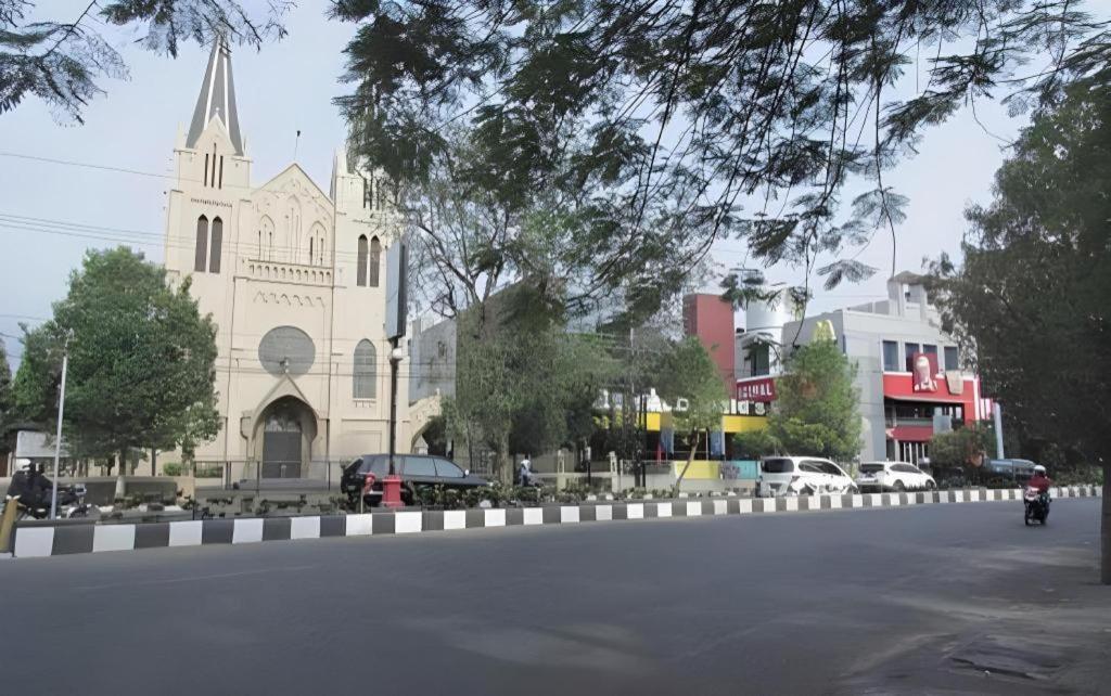 Riche Heritage Hotel Alun Alun מאלאנג מראה חיצוני תמונה